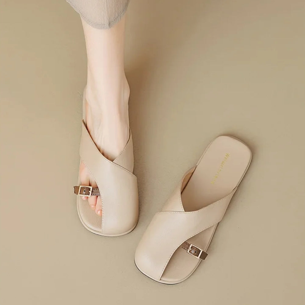 Nefari Crossover Sculpted Sandals