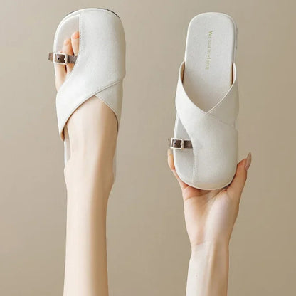 Nefari Crossover Sculpted Sandals